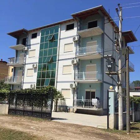 Hotel Vivian