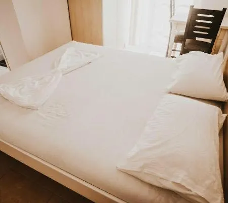 Hotel Vivian 2*